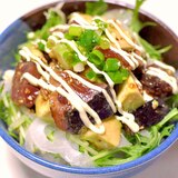 かつおのたたきで作るポキ丼風